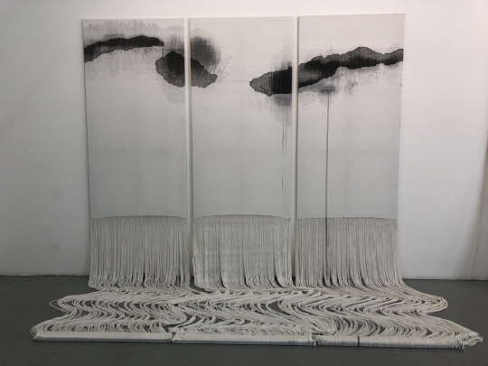 차승언, 어떤 이미지, 320×650㎝, 면사 합성사 염료, 2018