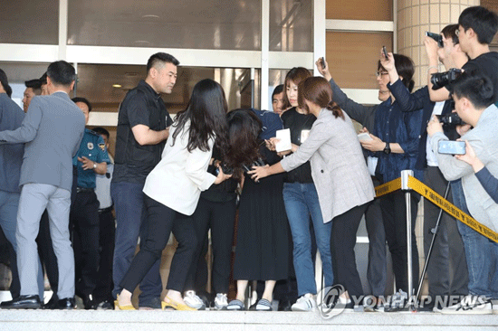 검찰로 송치되는 고유정[연합뉴스 자료사진]