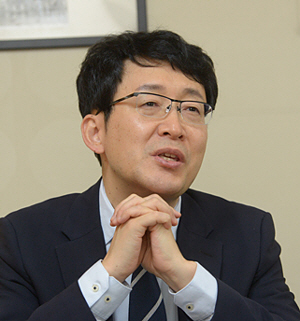 < Fifty+ >‘인천 낙지살인 사건’ 모티브…“법원과 시민의 괴리감 터놓고 얘기했죠”