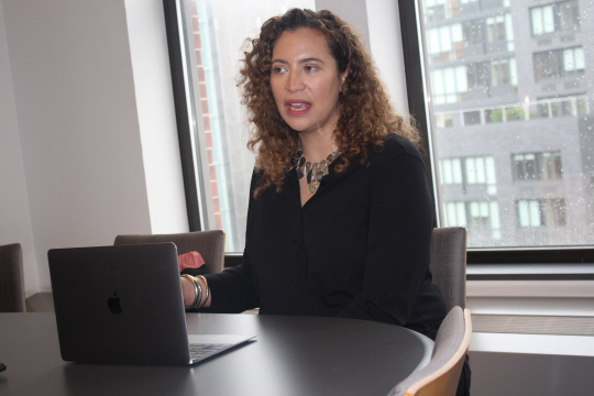 < AI 글로벌 최전선을 가다 >“취재용 알고리즘 짜 데이터 수집… 탐사보도에 적극 활용”