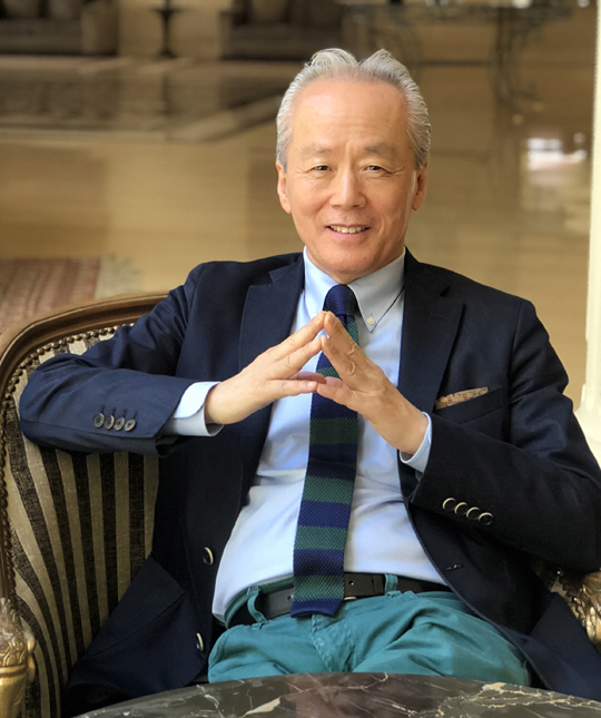 금난새 지휘자는 “지난 40년간 클래식을 대중에게 쉽게 전하기 위해 애썼는데, 앞으로도 변함없이 그런 노력을 할 것”이라고 했다.   뉴월드 필하모닉 제공