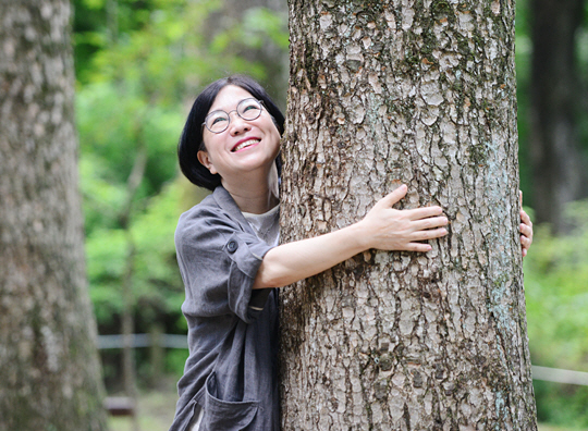 < Her Story >“휴전선 155마일 곳곳 ‘야생화 벨트’ 조성… 꽃으로 통일 준비”