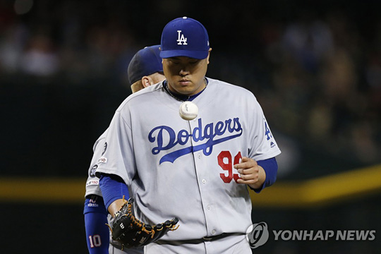생각에 잠긴 류현진 [AP=연합뉴스]