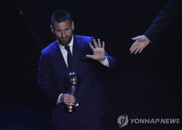 2019 FIFA 올해의 선수로 뽑힌 리오넬 메시[AP=연합뉴스]
