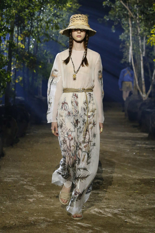 디올의 2020 봄·여름 컬렉션