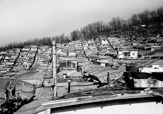 판자촌으로 이뤄진 난곡의 과거 모습.