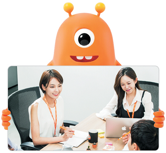 티몬과 파트너사 관계자들이 서울 강남구 테헤란로 티몬 본사에서 판매전략 회의를 하고 있다.  티몬 제공