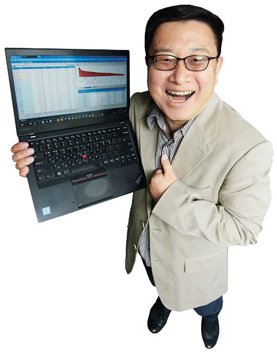 증권회사 애널리스트 출신 홍춘욱 EAR리서치 대표는 복잡한 경제 현상을 알기 쉽게 설명해주는 데 큰 장점을 갖고 있다.