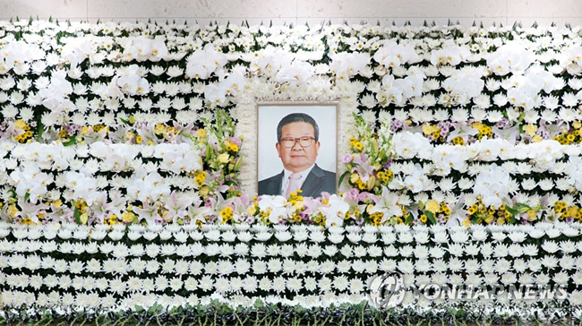 (서울=연합뉴스) 서울 시내 한 장례식장에 마련된 고 구자경 LG그룹 명예회장 빈소. [LG그룹 제공]