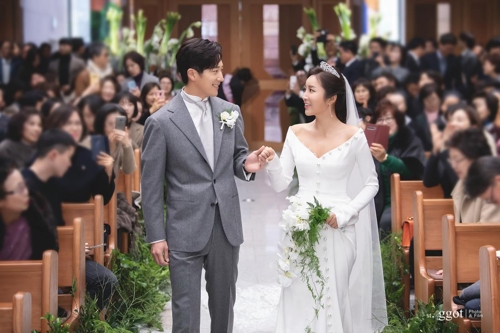 이완(왼쪽)과 이보미[스토리제이컴퍼니 제공. 재판매 및 DB 금지]