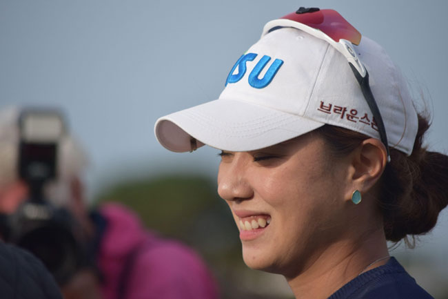 박희영이 9일 호주 빅토리아주 서틴스 비치 골프 링크스의 비치 코스(파72)에서 열린 LPGA 투어 ISPS 한다 빅 오픈 최종 라운드에서 연장 4차전 끝에 우승하고 미소를 짓고 있다. [골프 오스트레일리아 제공. 재판매 및 DB 금지]