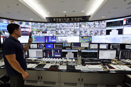 <안전경영이 기업 경쟁력이다>건물내 계측기 509개 설치… 구조 변형·지진·태풍 ‘실시간 체크’