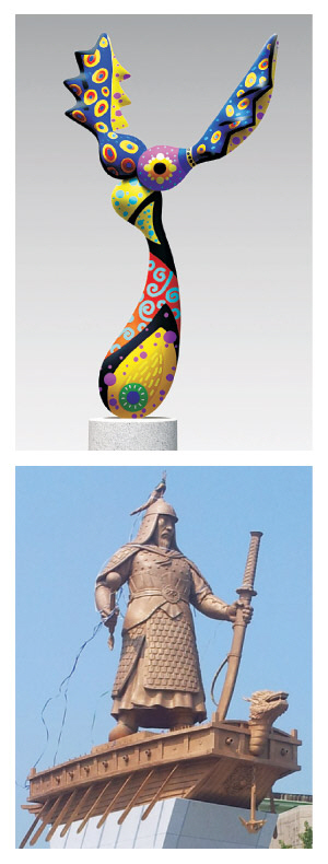 최근작인 ‘화려한 날개짓’(120x65x200, GS칼텍스 예울마루 소장, 위)과 2012년 여수시 진남관 앞에 세워진 이순신 장군 동상.