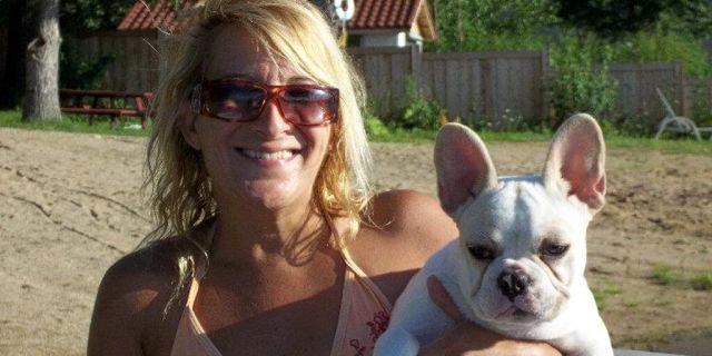 기르던 개에 물려 숨진 미국 시카고 교외도시 주민 리사 어쏘 [시카고 WGN방송 화면 캡처]