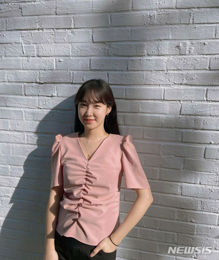 [서울=뉴시스] 방송인 최희가 12일 혼전 임신 사실을 전했다. (사진=최희 인스타그램)