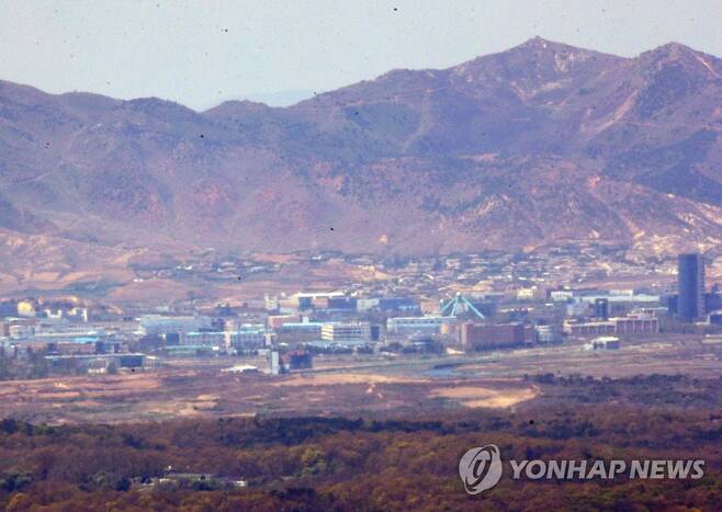 개성공단 일대 지난 4월 26일 경기도 파주시 접경지역에서 바라본 북한 개성공단 일대 [연합뉴스 자료사진]