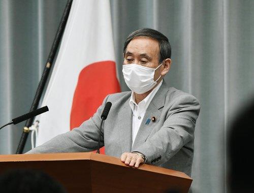기자회견 하는 일본 스가 요시히데 관방장관  [도쿄 교도=연합뉴스 자료사진]