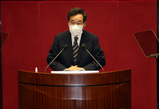 이낙연 더불어민주당 대표가 7일 오전 국회 본회의에서 교섭단체 대표연설을 하고 있다.