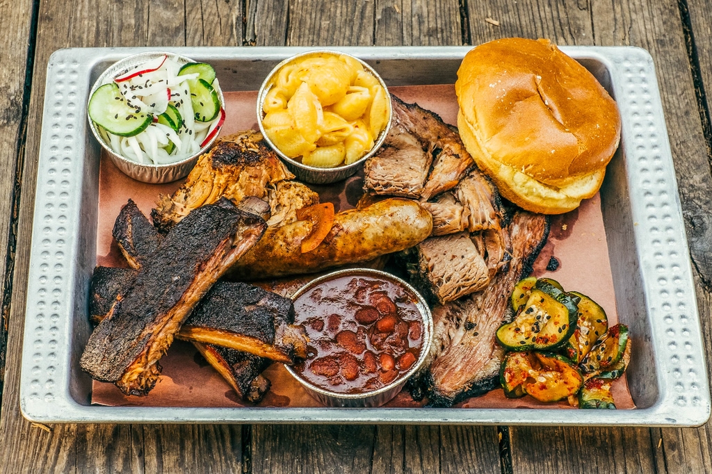 이지연 씨 운영 ‘에어룸 마켓 바비큐’에서 만든 요리 [출처:푸드 앤 와인 매거진, DB 및 재판매 금지]