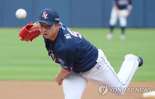 역투하는 최채흥 [연합뉴스 자료사진]