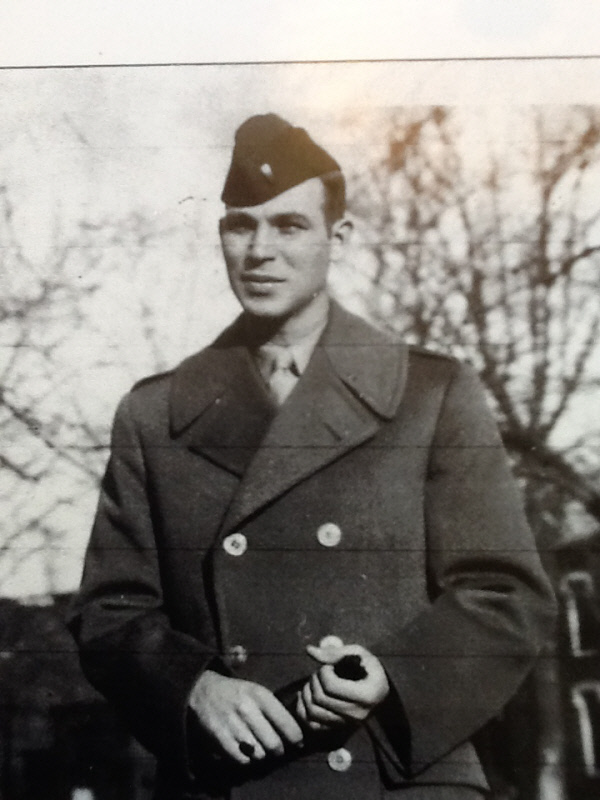 낙동강 전선 고지 사수 중 전사한 로버트 리 티몬스 미 육군 대위. 아들 손자 등 3대에 걸쳐 대한민국을 수호했다. 국가보훈처 제공