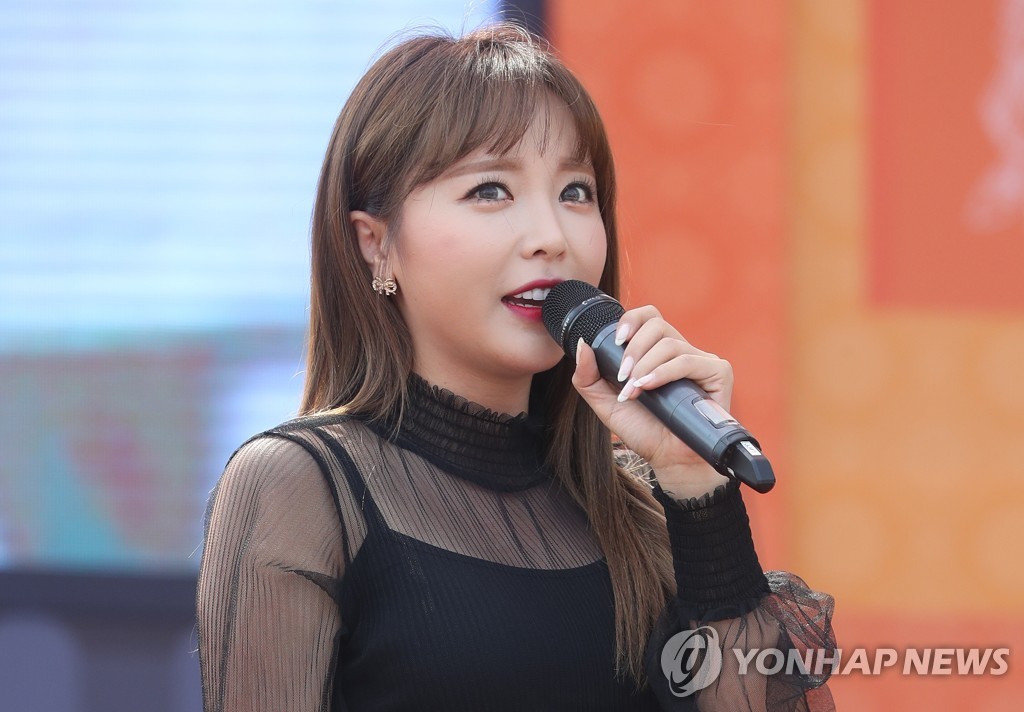 가수 홍진영  [연합뉴스 자료사진]