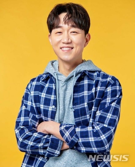 [서울=뉴시스]배우 최성원. (사진=최성원 인스타그램 사진 캡처) 2020.11.21.