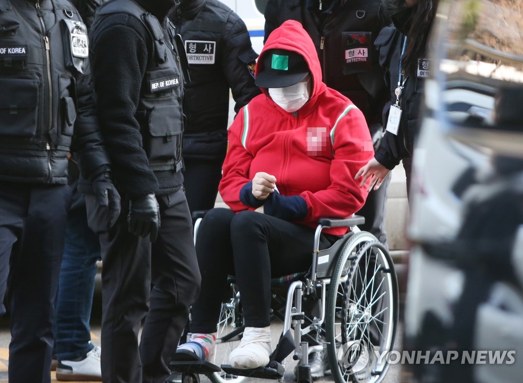 8살 딸 살해 혐의 40대 어머니 [연합뉴스 자료사진]