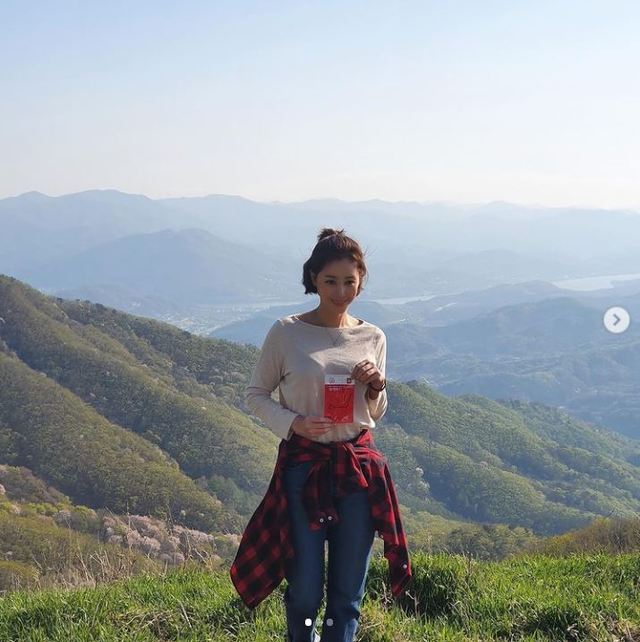 [서울=뉴시스] (사진 = 김성령 인스타그램 캡처) 2021.04.15. *재판매 및 DB 금지