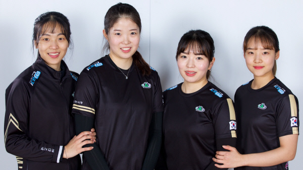 춘천시청의 김민지(왼쪽부터), 하승연, 김혜린, 김수진. 월드컬링투어(WCT) 제공.