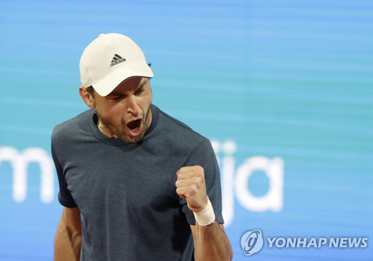 조코비치를 꺾은 카라체프 [AP=연합뉴스]