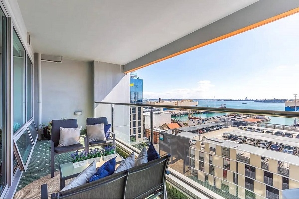 바다가 보이는 발코니 [뉴질랜드헤럴드 캡처, 재판매 및 DB 금지]