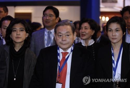 2010년 CES 가전 행사에 참여한 삼성 일가 모습[삼성 제공. 재판매 및 DB 금지]