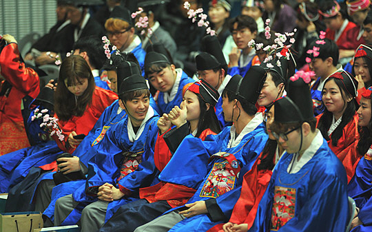 지난 2019년 2월 강원 횡성군 민족사관고등학교 체육관에서 21기 졸업식이 진행되는 모습.  민사고 제공