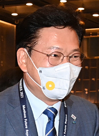 송영길 더불어민주당 대표 “온라인 극단정치 대응 정당역할 고심”