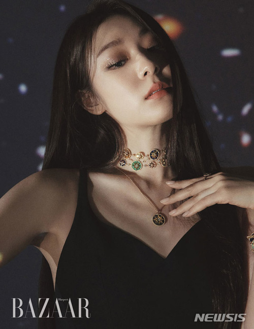 [서울=뉴시스]김연아. (사진=하퍼스 바자 코리아 Harper’s BAZAAR 제공) 2021.08.11.