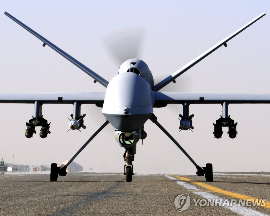 헬파이어 미사일을 장착한 무장무인기 MQ-9 리퍼[EPA=연합뉴스 자료사진]