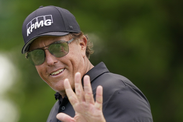 미국의 필 미켈슨은 오는 25일(한국시간) 개막하는 미국과 유럽의 남자골프대항전인 라이더컵에 미국대표팀 부단장으로 참가한다.  AP뉴시스