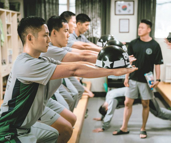 넷플릭스 드라마 ‘D.P.’ 속 군기잡는 DP병 . 넷플릭스 제공