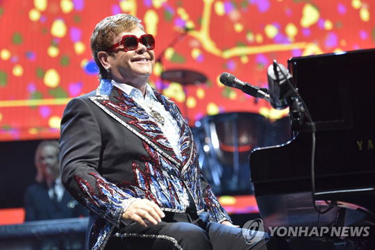 엘튼 존 [Rob Grabowski/Invision/AP=연합뉴스 자료사진]