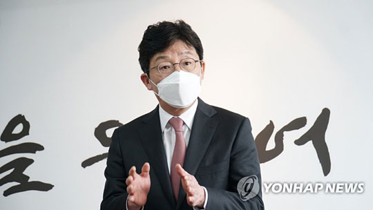 국민의힘 유승민 대선 경선 후보가 10일 전주시 완산구 국민의힘 전북도당에서 당원 간담회를 하고 있다. [유승민 캠프 제공. 재판매 및 DB 금지]
