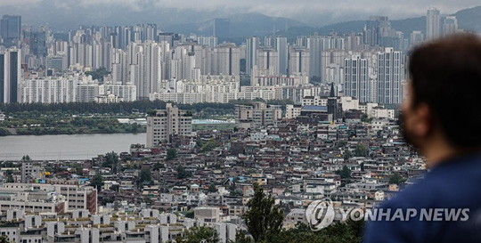 서울 남산에서 바라본 서울 용산구와 서초구 일대 아파트 [연합뉴스 자료사진]
