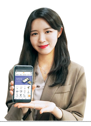 공식 온라인 쇼핑몰 ‘홈씨씨몰’을 접속하면 국내 최대 인테리어 전문 매장을 손쉽게 만날 수 있다.