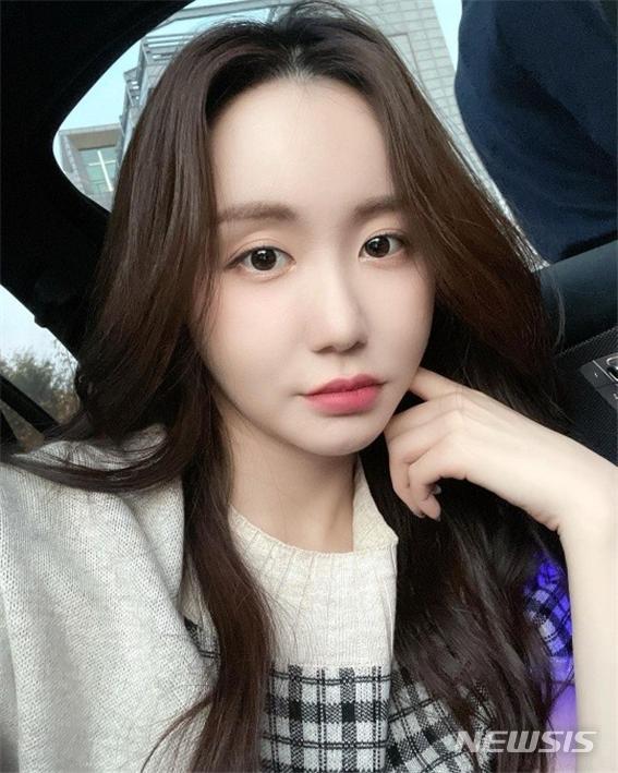 [서울=뉴시스] 배우 이예림 (사진=이예림 SNS 캡처).2021.11.08.