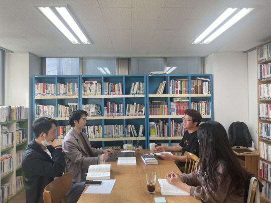 ‘정치해봄’ 토론 모습.