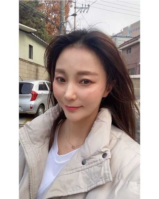 [서울=뉴시스] 안혜경 2021.12.09.(사진=안헤경 인스타그램 캡처)  *재판매 및 DB 금지