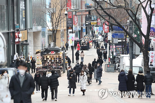거리두기 2주 연장 [연합뉴스 자료사진]