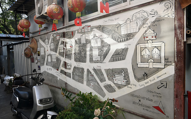 방콕 차이나타운의 뒷골목 담벼락에 그려진 ‘탈라드 노이’의 지도. 탈라드 노이는 중고차 부품상들이 밀집한 쇠락한 골목이다.