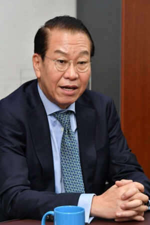 권영세, 자타공인 ‘안정적 리더십’… 당대표·총리 등 요직 물망