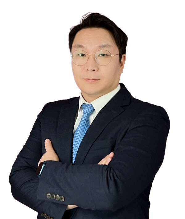 엄정한 변리사